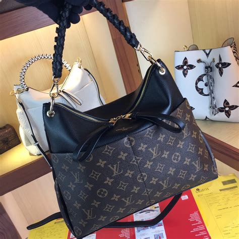 are louis vuitton bags cheaper in paris france|louis vuitton outlet in paris.